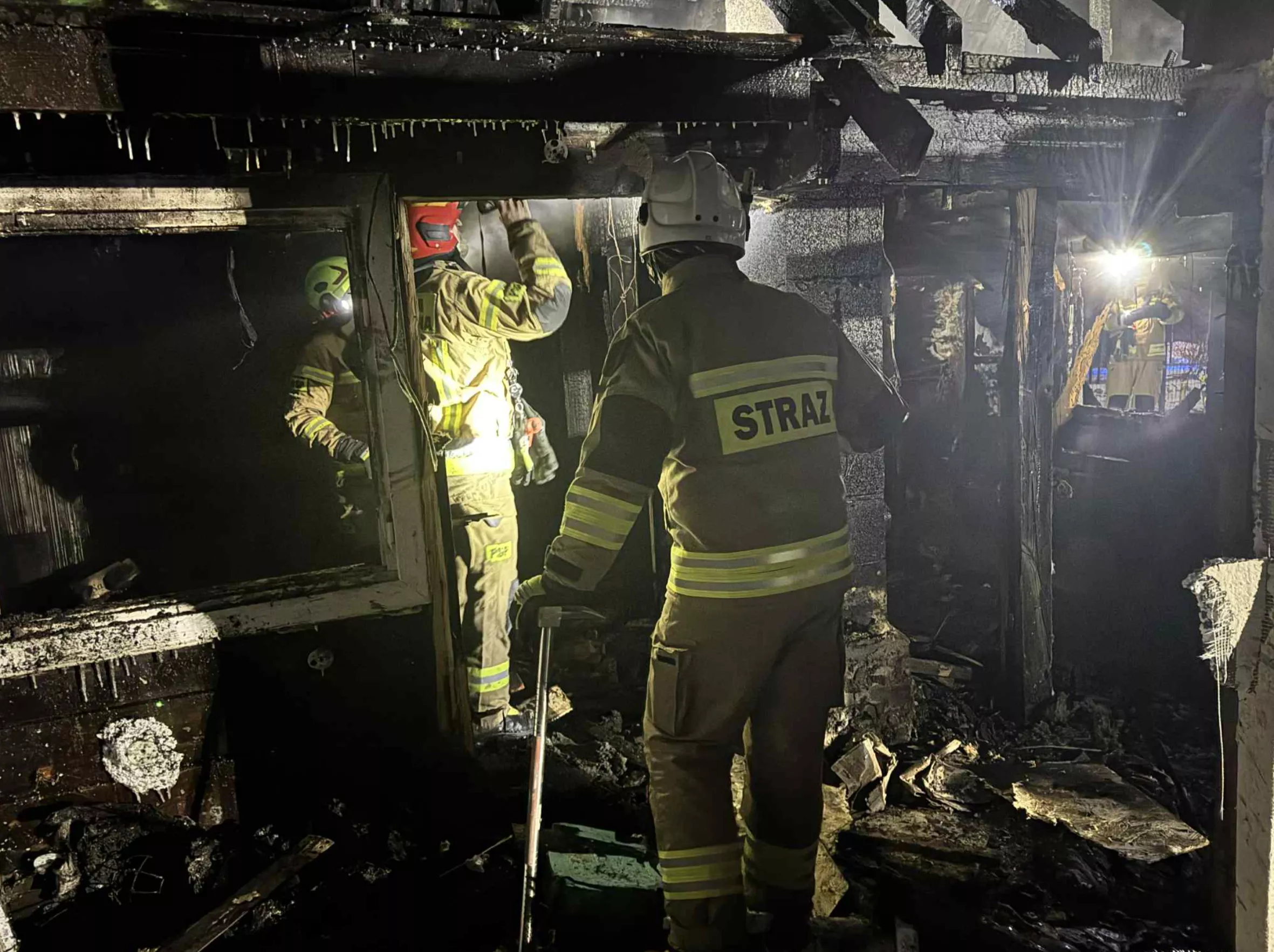 PILNE! Dramat lidera zespołu Nokaut. Spłonął dom jego rodziców! 